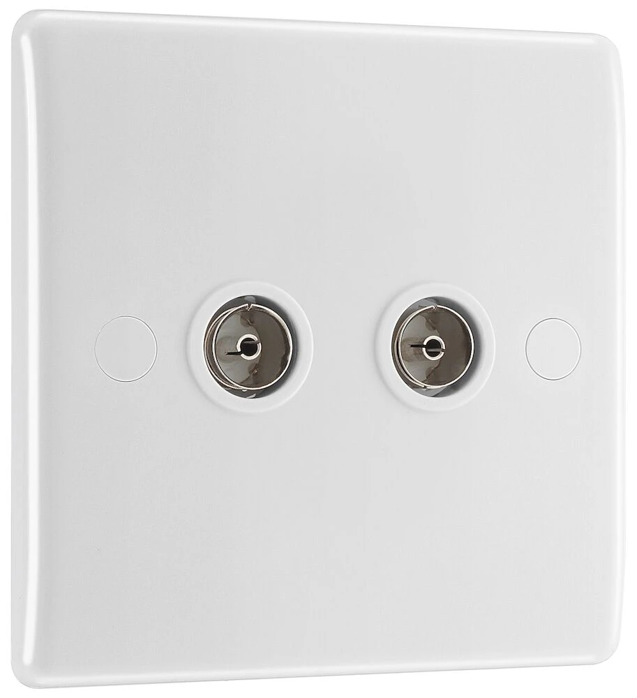 BG Nexus Series White Moulded Double Co-Ax Aerial Socket for TV or FM