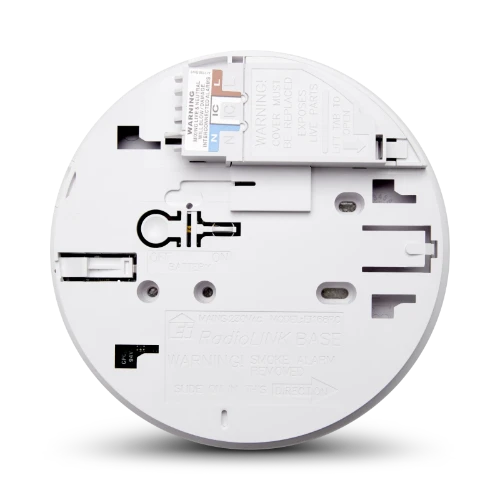 RadioLINK base. 230V with 10Year+ Rechargeable Back-up. For use with 140RC Series Alarms