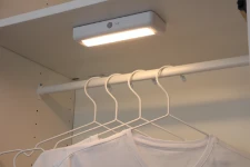 Integral Lighting Integral LED Sensorlux Cabinet Wardrobe Light 180mm 110Lm 3000K Directional With PIR Sensor Rechargeable Battery
