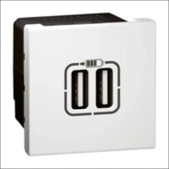 572078 LEGRAND MOSAIC USB VOEDING 100-230V 50
