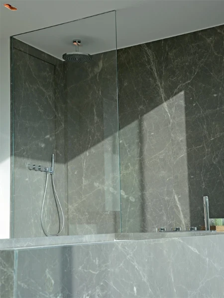 AQC Sky Concept Invisible 140 tot 1200 mm 2/2 rechts blinkend transparant glasbewerking: geen