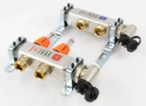 Begetube Kit collecteur inox pour chauffage par le sol avec débitmètres, pièce de finition et purgeur 4/4 - 2 x EK3/4