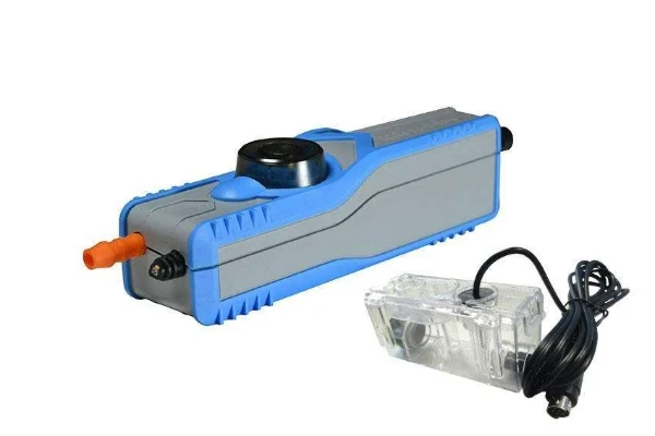 Blue diamond Microblue Pompe dual voltage, avec réservoir et alarme - 105x37x40 mm
