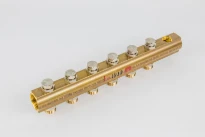 Begetube laiton collecteur avec robinets de réglage et trou purgeur 4/4 - 6 x M24