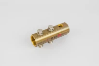 BEGETUBE Collecteur de refoulement 5/4", avec 2 organes à double réglage micrométrique, raccords M24 prémontés et 2 embouts 1/2" supplémentaires.