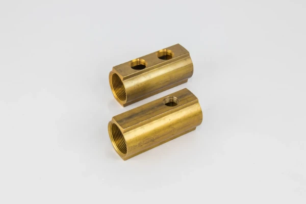 COLLECTEUR BEGETUBE 6/4 X 3/4 2 raccordements sans purge