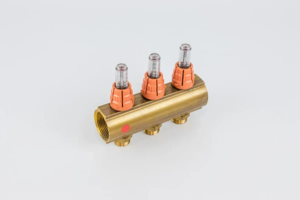 BEGETUBE Collecteur de refoulement 5/4", 3 sorties avec débitmètres, raccords M24 prémontés.