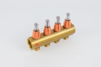 BEGETUBE Collecteur de refoulement 5/4", 4 sorties avec débitmètres, raccords M24 prémontés.