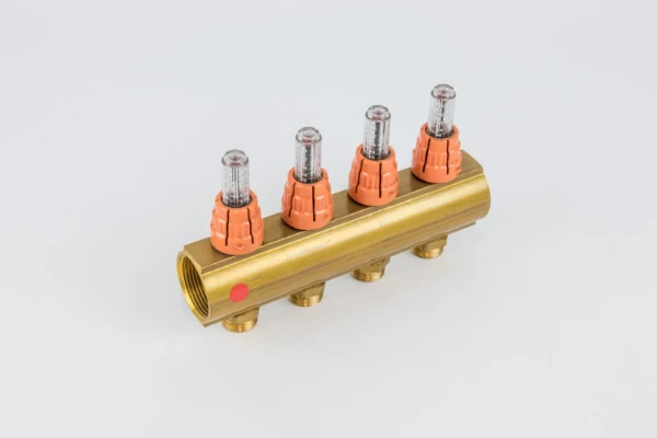 BEGETUBE Collecteur de refoulement 5/4", 4 sorties avec débitmètres, raccords M24 prémontés.