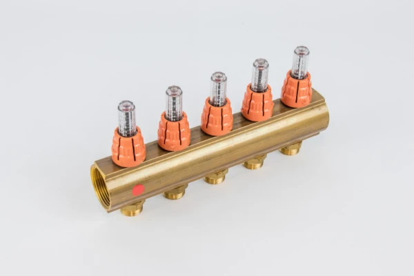 BEGETUBE Collecteur de refoulement 5/4", 5 sorties avec débitmètres, raccords M24 prémontés.