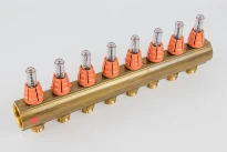 BEGETUBE Collecteur de refoulement 5/4", 8 sorties avec débitmètres, raccords M24 prémontés.