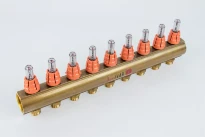 BEGETUBE Collecteur de refoulement 5/4", 9 sorties avec débitmètres, raccords M24 prémontés.