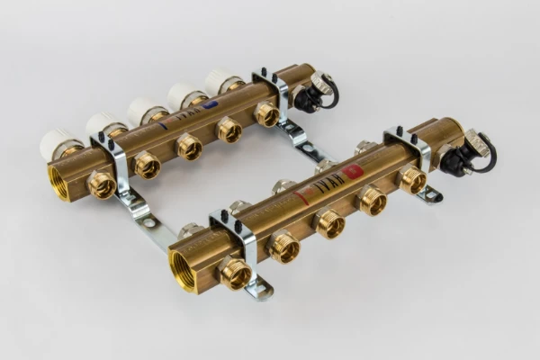 Begetube messing collectorset vloerverwarming met ingebouwde regel- en afsluitkranen 4/4 - 8 x M24