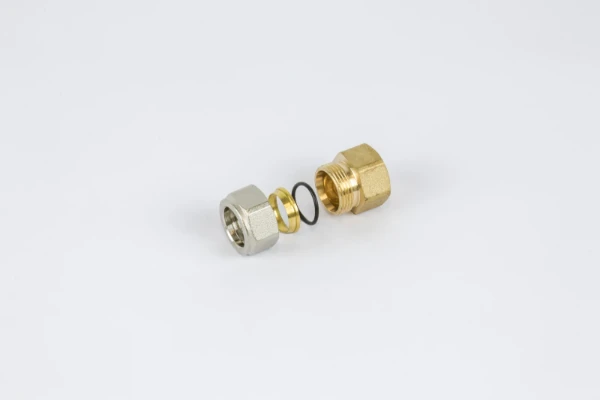 BEGETUBE Raccord à compression 1/2" F x 18 mm pour tubes de précision.