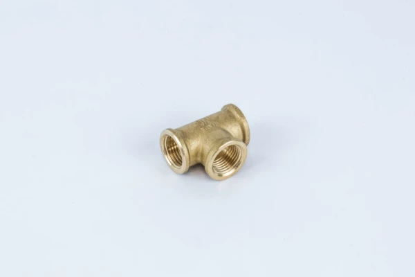 Begetube té en laiton FFF 1/2 x 1/2 x 1/2