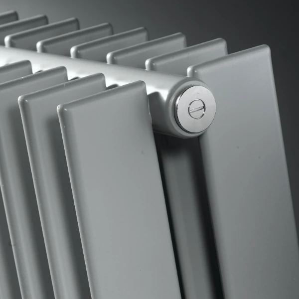 Vasco Tulipa-A TV2-A verticale designradiator 2000 x 630 mm - 2828W EN442 70/50/20 - aansluiting LM - Ral 9016 verkeerswit