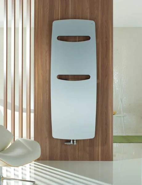 Zehnder Vitalo Spa radiateur salle de bain H1500xB490 - 605 W (EN442/75/65/20) - Ral 9016 Blanc signalisation
