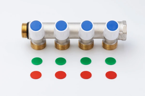 ProOne WP collecteur avec vannes de réglage avec indicateurs (Rouge/Blue/Vert) - 3/4 - 4 x EK3/4M