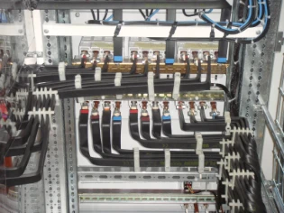 nVent Eriflex - Toebehoren/onderdelen voor stroomrail - ERIFLEX FLEXIBAR en IBSB Steunen 553550 12334464