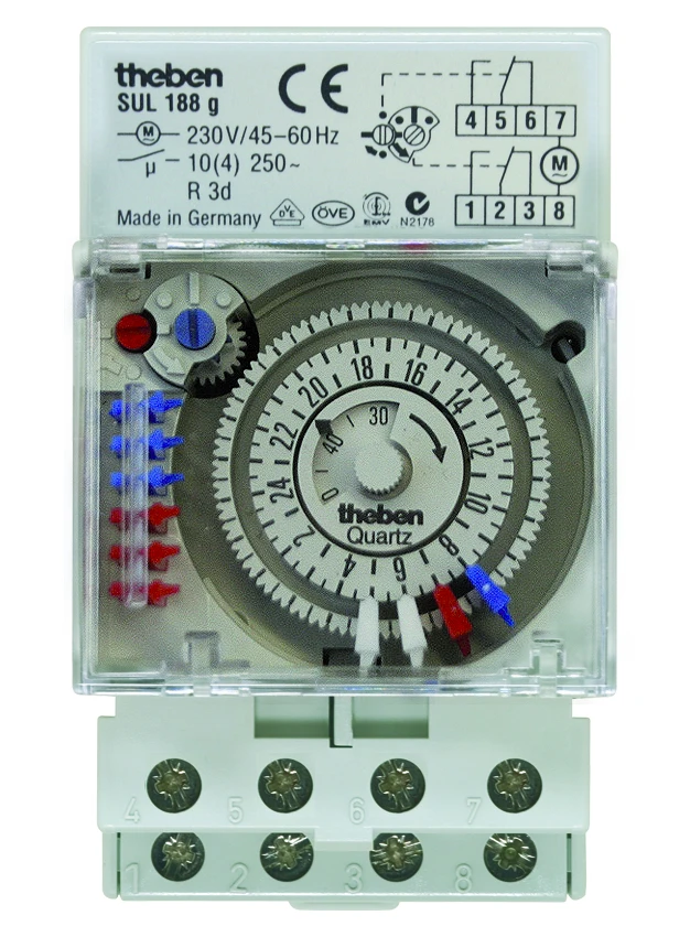 Theben Analoge schakelklok voor paneelbouw SUL 188 g 45X52,5X60 1880033 458071