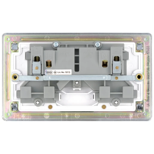 Socket Outlet Switched Double Pole Flatplate Screwless 2 Gang 13A Polished Chrome