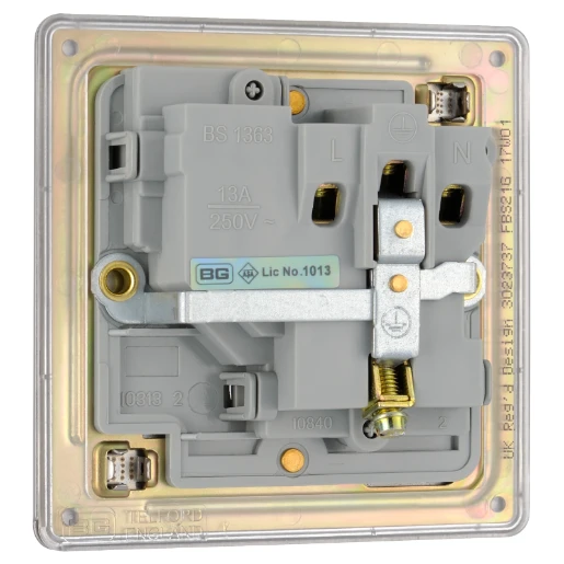 Socket Outlet Switched Double Pole Flatplate Screwless 1 Gang 13A Brushed Steel
