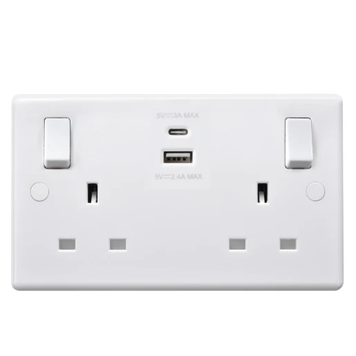 Socket Moulded 2 Gang Switched 13A 4.2A White A+C USB Charging