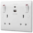 Socket Moulded 2 Gang Switched 13A 4.2A White A+C USB Charging
