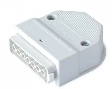 White 7-Pole Single Socket Outlet