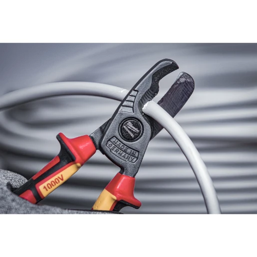 Milwaukee® VDE Cable Cutter 210mm