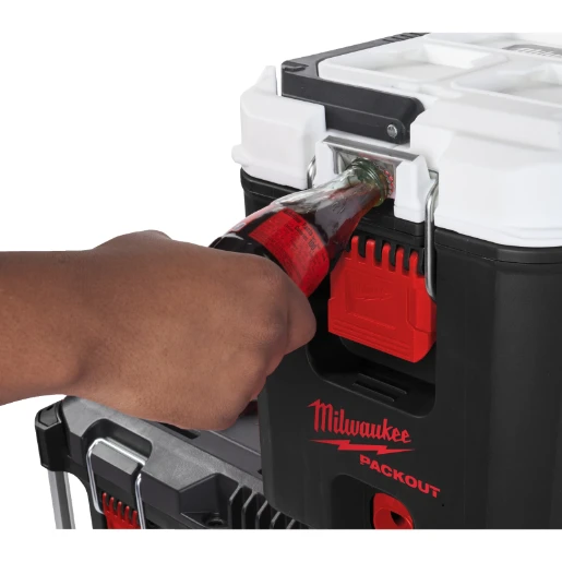 Milwaukee® PACKOUT™ Hard Cooler