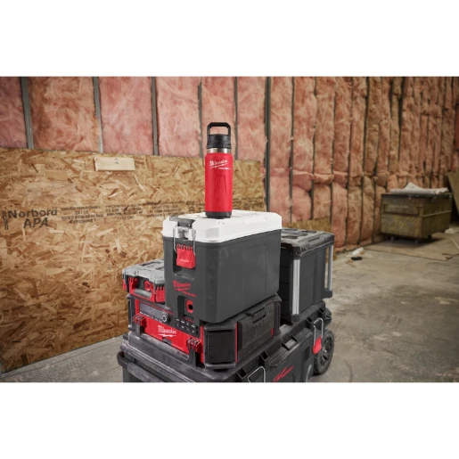 Milwaukee® PACKOUT Bottle 532 ml Chug Lid Red - 1pc