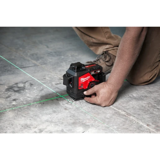 Milwaukee® M12™3PL-0C M12™ 3 Plane Laser Bare Unit in Case