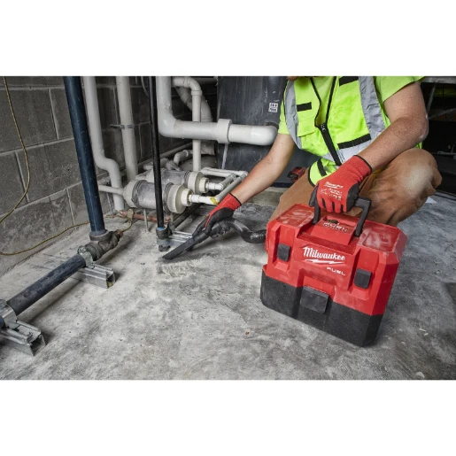 Milwaukee® M12™ FUEL™ WET/DRY Vacuum Bare Unit