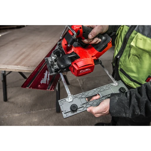 Milwaukee® M18™ FUEL™ Deep Cut Circular Saw 165 Bare Unit
