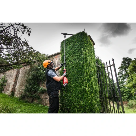 Milwaukee® M18™ FUEL™ Extended Reach Hedge Trimmer 267cm Bare Unit