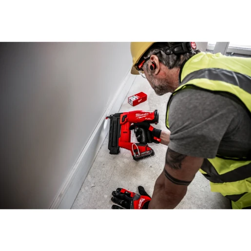 Milwaukee® M18™ FUEL™ 18 GS Finish Nailer Bare Unit
