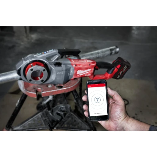 Milwaukee® M18™ FUEL™ Pipe Threader 2