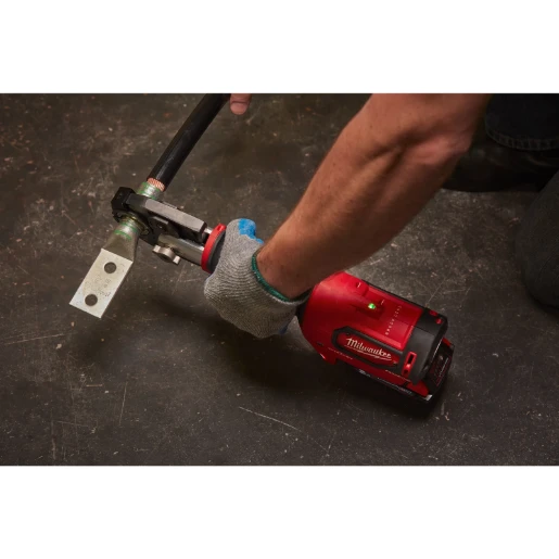 Milwaukee® M18™ FORCE LOGIC™ Hydraulic 53 kN Cable Crimper Kit