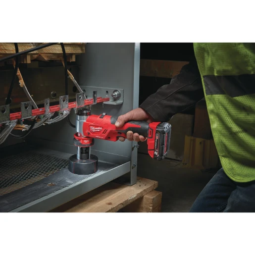 Milwaukee® M18™ FORCE LOGIC™ Hydraulic Knockout Punch