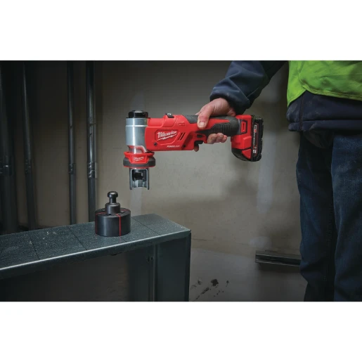 Milwaukee® M18™ FORCE LOGIC™ Hydraulic Knockout Punch
