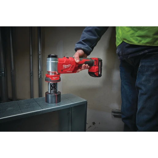Milwaukee® M18™ FORCE LOGIC™ Hydraulic Knockout Punch