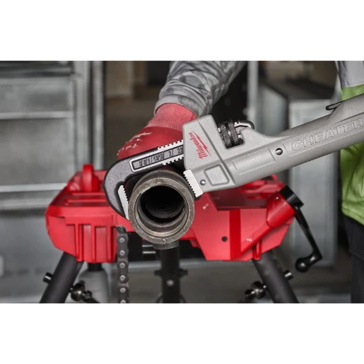 Milwaukee® Milwaukee® PIPE STAND