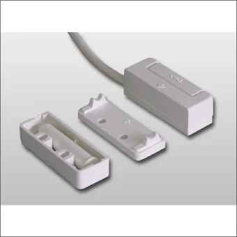 410-TF COOPER SAF OP/INBOUW MAGNEETCONTACT WIT 4