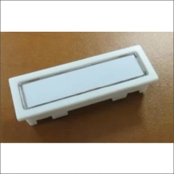 1301 LIRA WHT ATEA WITTE BELDRUKKNOP MET NAAMKAAR