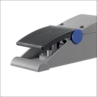 TF 232-11F SCHMERSAL VOETSCHAKELAAR 1M /1V PULS