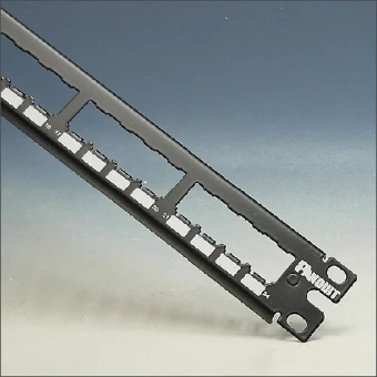 CP24BLY PANDUIT PATCHPAN LEEG 24V