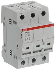 E 93/32s - 2CSM202063R1801