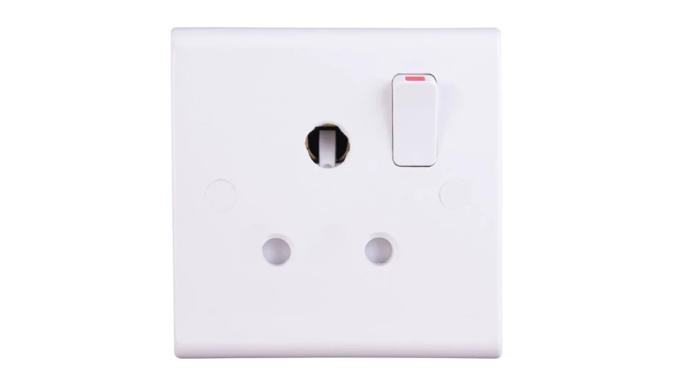 Slimline 15A Switched Socket DP Round Pin | DETA Electrical