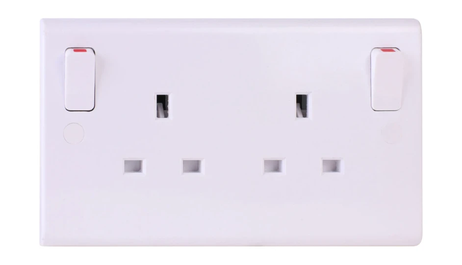 Slimline 2 Gang 13A Switched Socket DP with Clean Earth | DETA Electrical